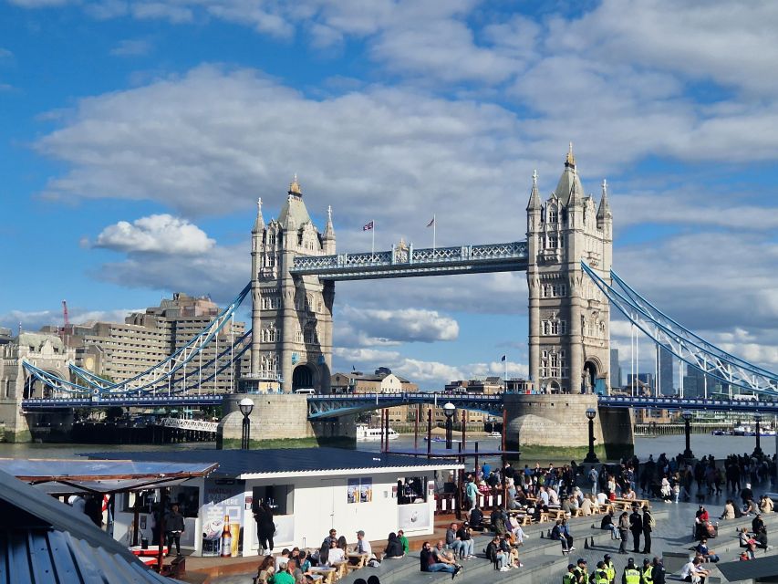 London by taxi: Highlights Tour in a real London Black Cab. - Key points at a glance