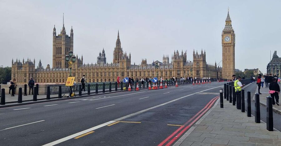 London by taxi: Highlights Tour in a real London Black Cab. - Building your route around London’s essential sights