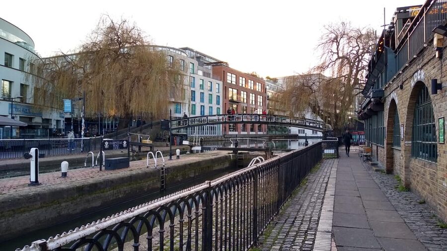 London: Camden Rock and Roll Music Walking Tour - How the two hours are best used
