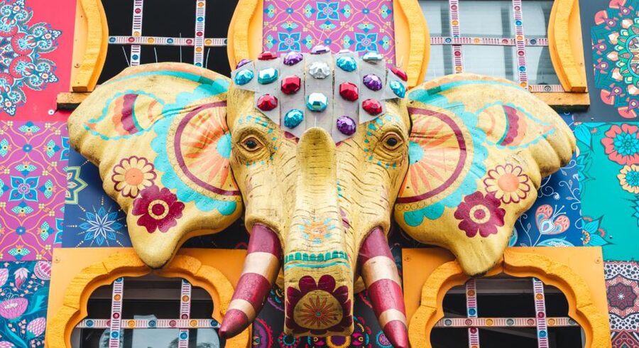 London: Camden Walking Tour - Camden’s creative character in the streets