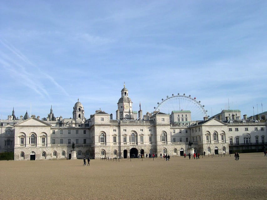 London: Changing of the Guard Guided Tour Experience - Weather, pace, and practical comfort