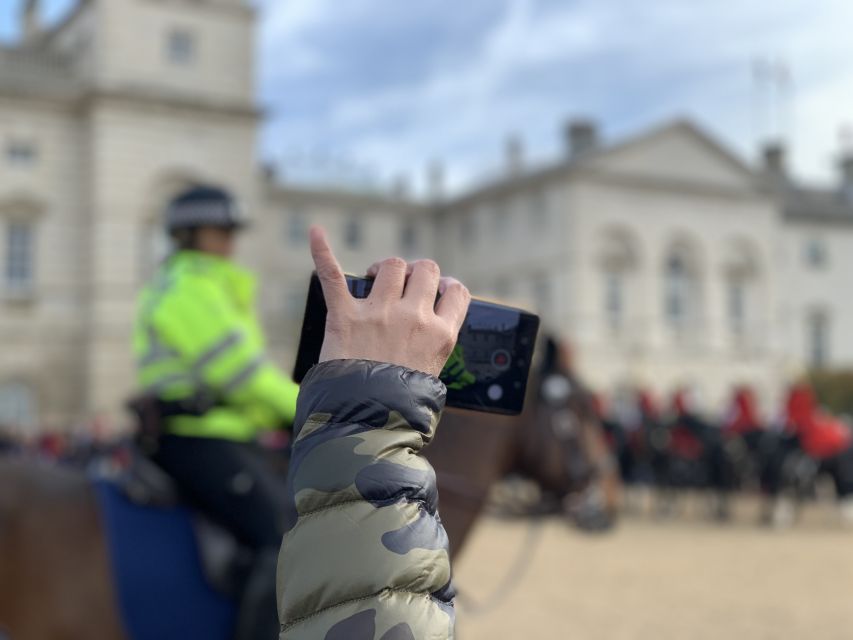 London: Changing of the Guard Private Group or Family Tour - Dates, Timing, and the Risk of Change