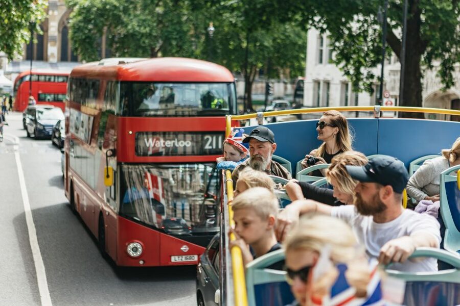 London: Children's Open Top Bus Tour - The Tootbus app and extra value