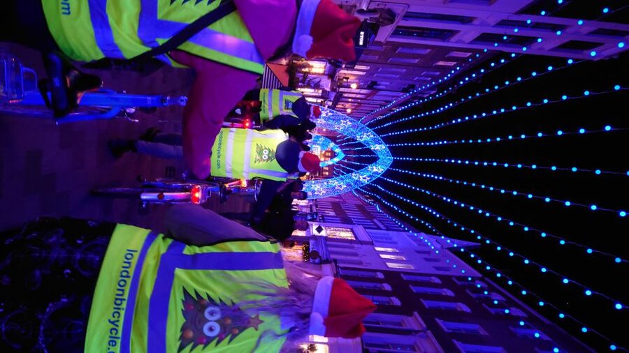 London Christmas Lights Bike Tour - Starting in Lambeth with a ready-to-ride bicycle