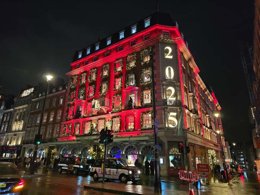 London: Christmas Lights Guided Walking Tour - Why this Christmas lights walk works