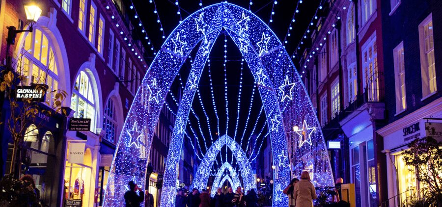London: Christmas Lights Self Guided Walking Tour - How the London Christmas lights walk works