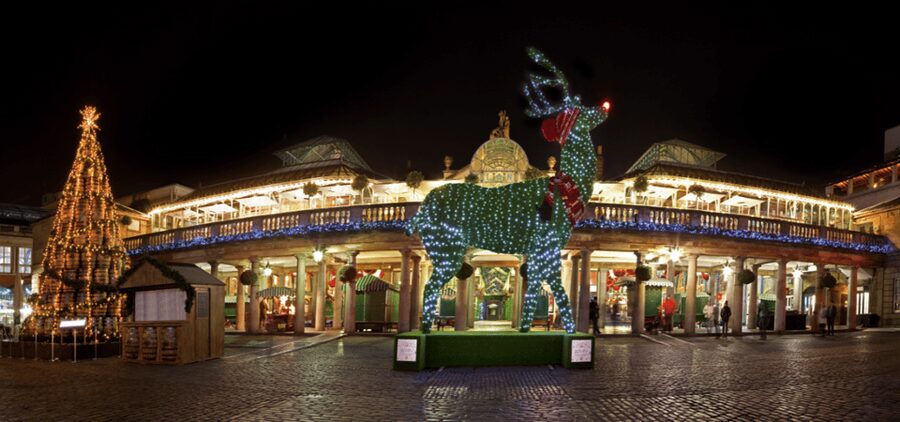 London: Christmas Lights Self Guided Walking Tour - St Martin-in-the-Field and Leicester Square