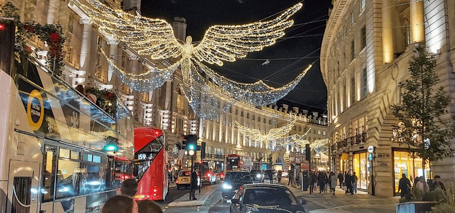 London: Christmas Lights Self Guided Walking Tour - Regent Street and the angel lights