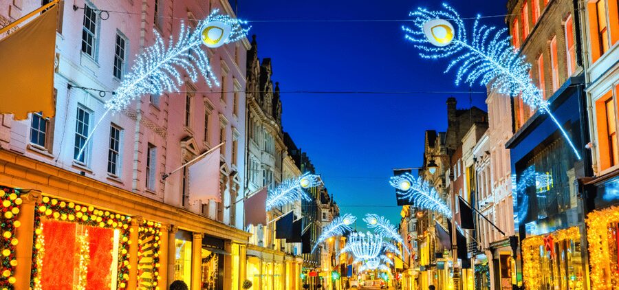 London: Christmas Lights Self Guided Walking Tour - Starting on the Strand