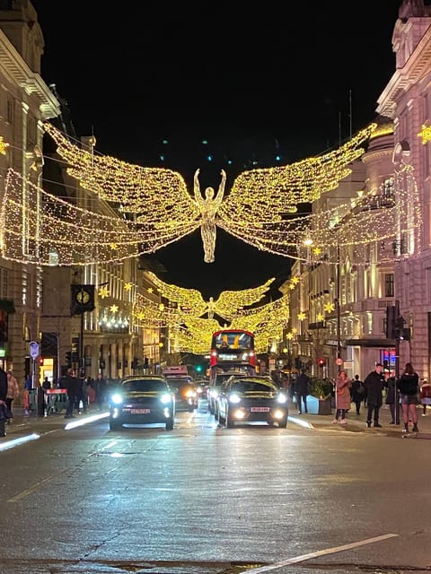 London: Christmas Lights Tour by Vintage Double-Decker Bus - Why a vintage bus is a smart way to see the lights