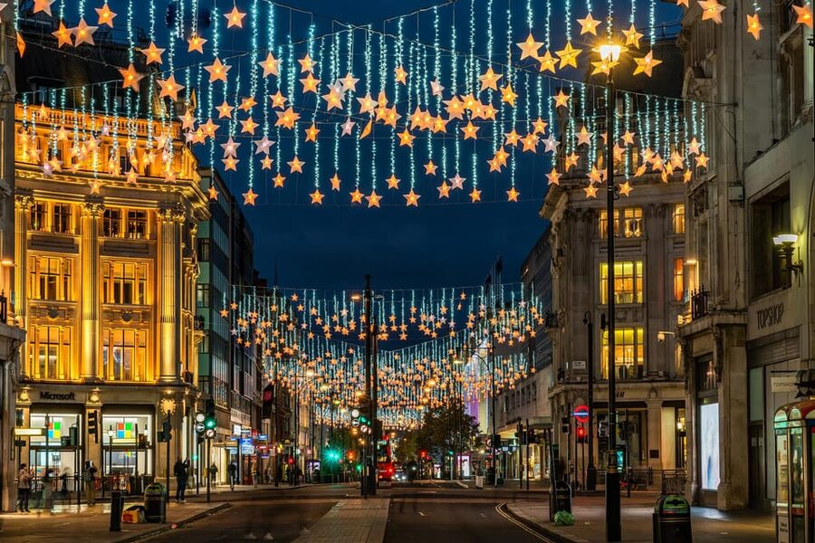 London: Christmas Lights Walking Tour - Carnaby Street, Soho, and Covent Garden