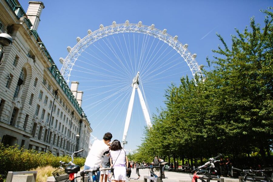 London: City Highlights Guided Bike Tour - Buckingham Palace and the ceremonial heart of London