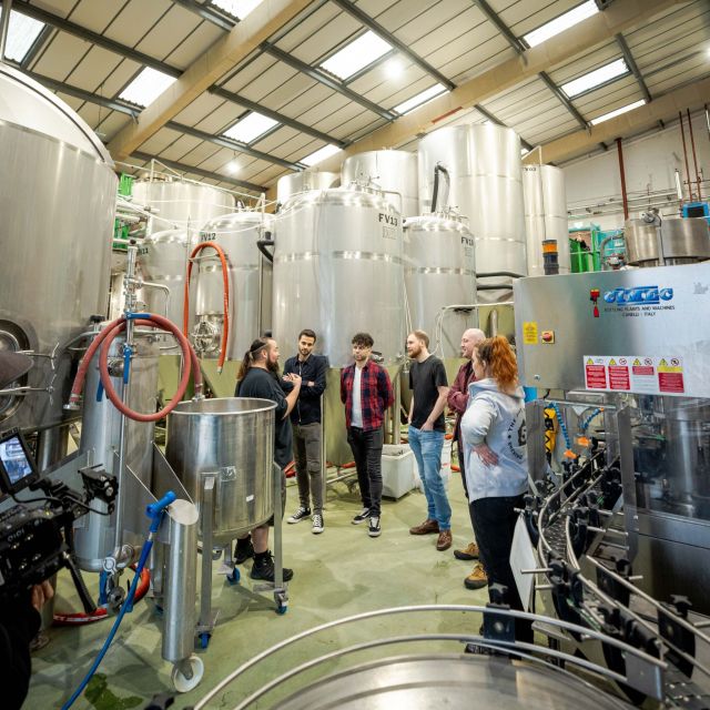 London: Craft Brewery Tour with Tasting of 4 Beers - Should you book this Hackney brewery tour?