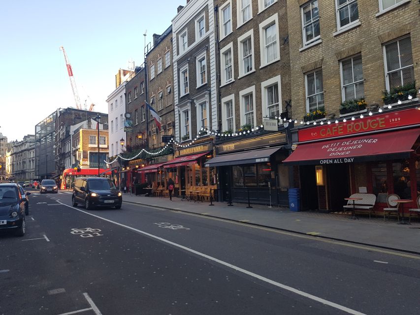London: Custom Private Tour by Car - Trafalgar Square, Piccadilly Circus, and the West End