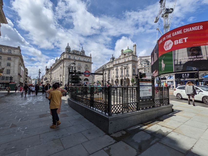 London: Custom Private Tour by Car - The Globe, London Bridge, and the Tower of London