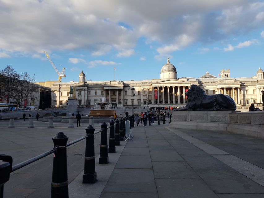 London: Custom Private Tour by Car - Buckingham Palace, Green Park, and royal London