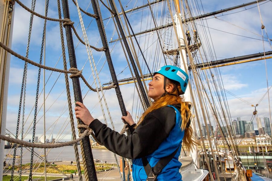 London: Cutty Sark Entry Ticket with Guided Rig Climb - Abseiling Back to the Main Deck