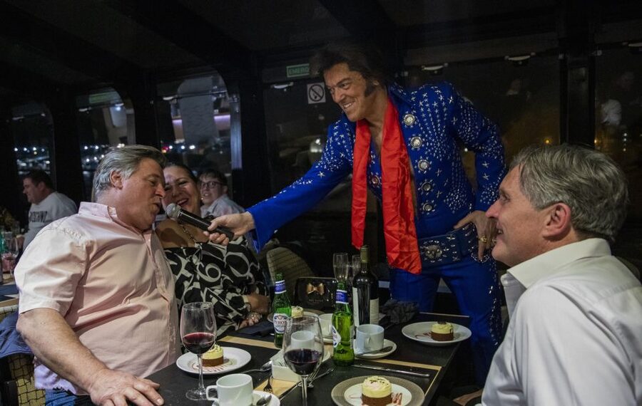 London: Dinner Cruise with Elvis Tribute on the Thames River - Is the $123 price good value?