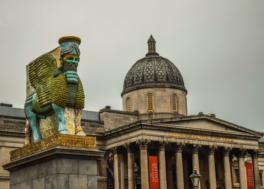 London: Doctor Who Guided Walking Tour - The real Tardis doors and BBC filming secrets