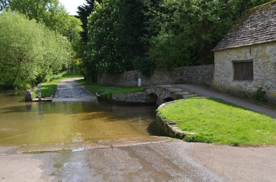London: Downton Abbey Countryside Black Taxi VIP Tour - Key points to know before booking
