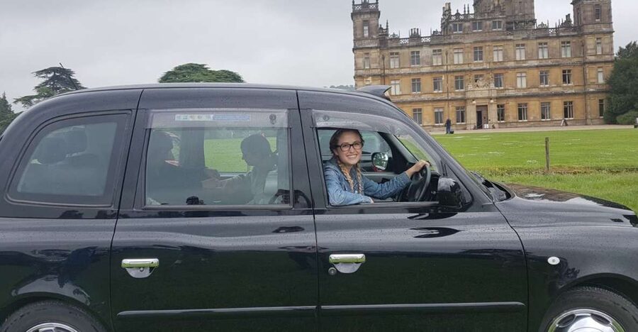 London: Downton Abbey Countryside Black Taxi VIP Tour - What the village stop does well, and where to temper expectations