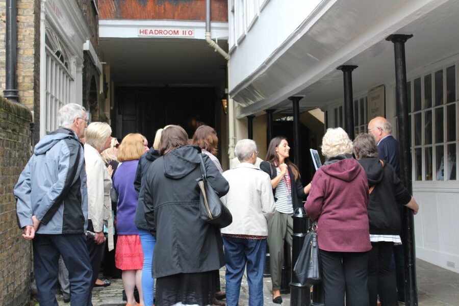London: Downton Abbey Guided Walking Tour - Edith, Gregson, and the restaurant scene