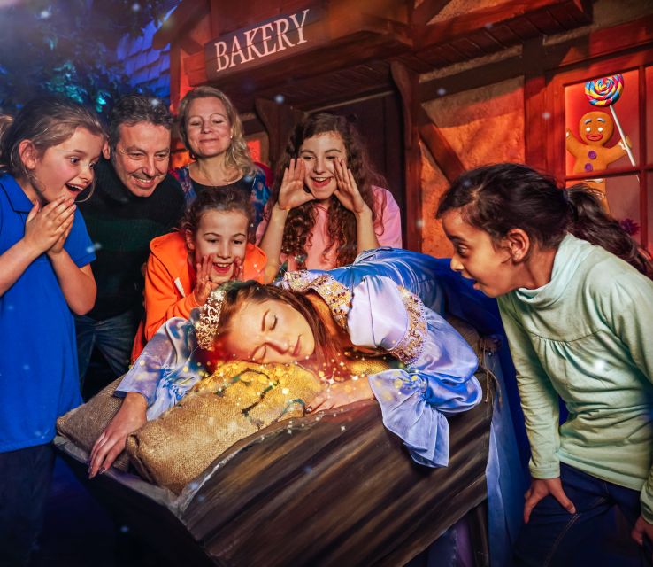 London: DreamWorks Shrek's Adventure Tour - Cinderella, Puss in Boots, and the rescue mission