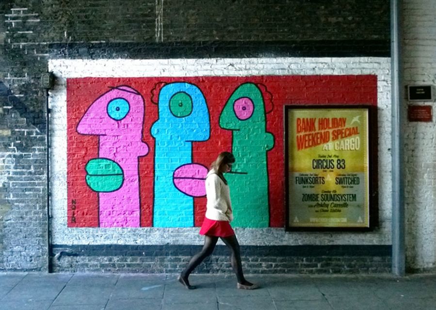London East End - Guided Walking Tour 12 guests 2,5h - Petticoat Lane and the first taste of market London
