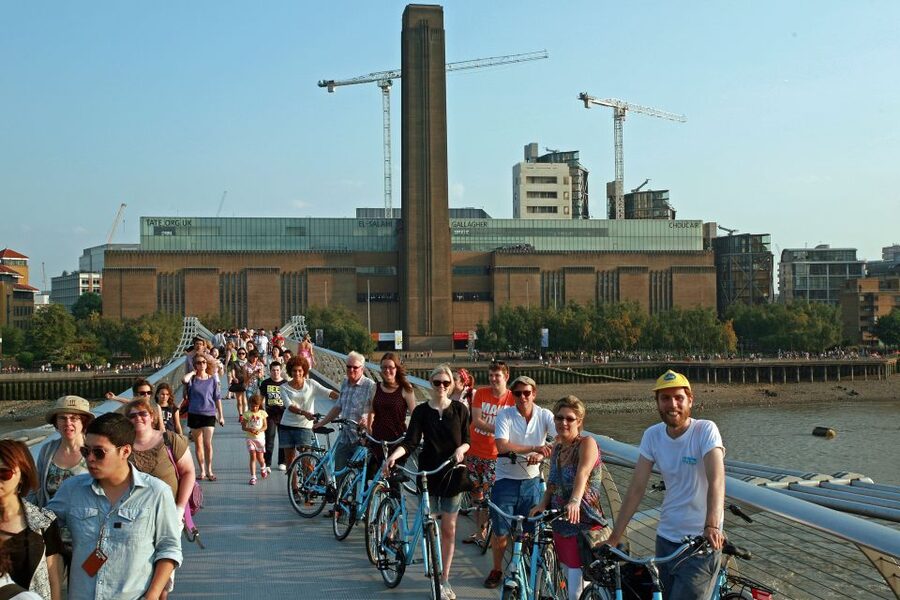 London: East London Town 3.5-Hour Bike Tour - Gabriel’s Wharf, Shakespeare, and the riverfront