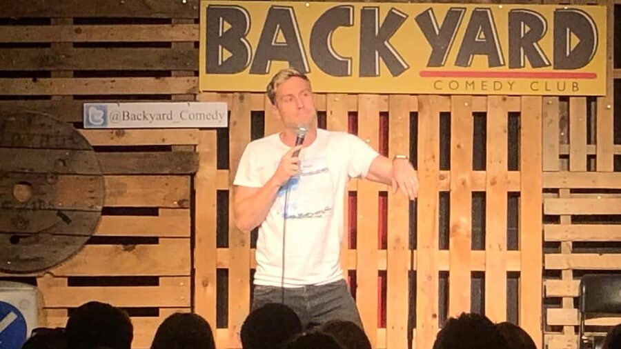 London: Friday Night at The Backyard Comedy Club - Eating and drinking during the night