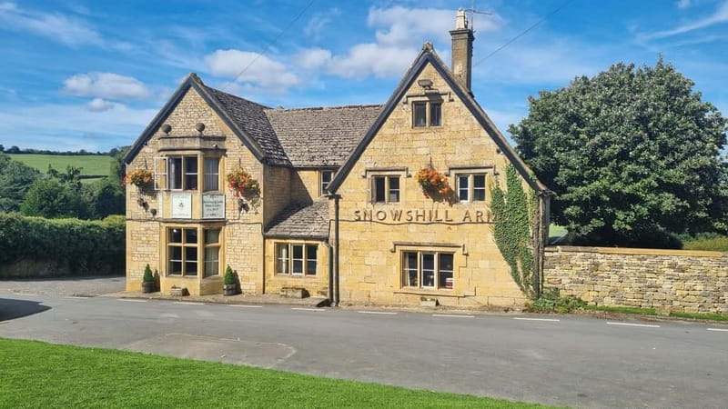 London: Full Day Cotswolds Tour with Shakespeare's Stratford - Dover’s Hill and Broadway Tower add the high views