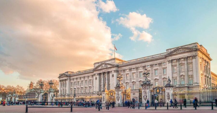 London: Full-Day London Bus Tour - Who should book this full-day tour