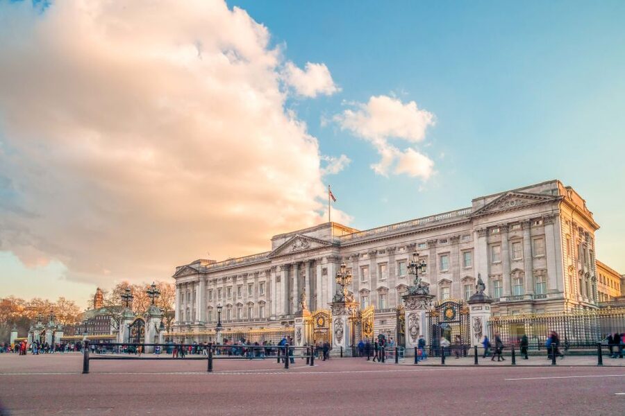 London: Full-Day Sightseeing Bus Tour with River Cruise - Does the $174 price make sense?