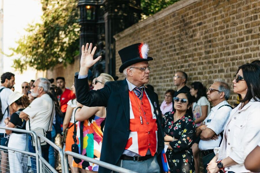 London: Full Day Tower, St. Paul's, Cruise & Eye Experience - How the schedule feels over nine hours
