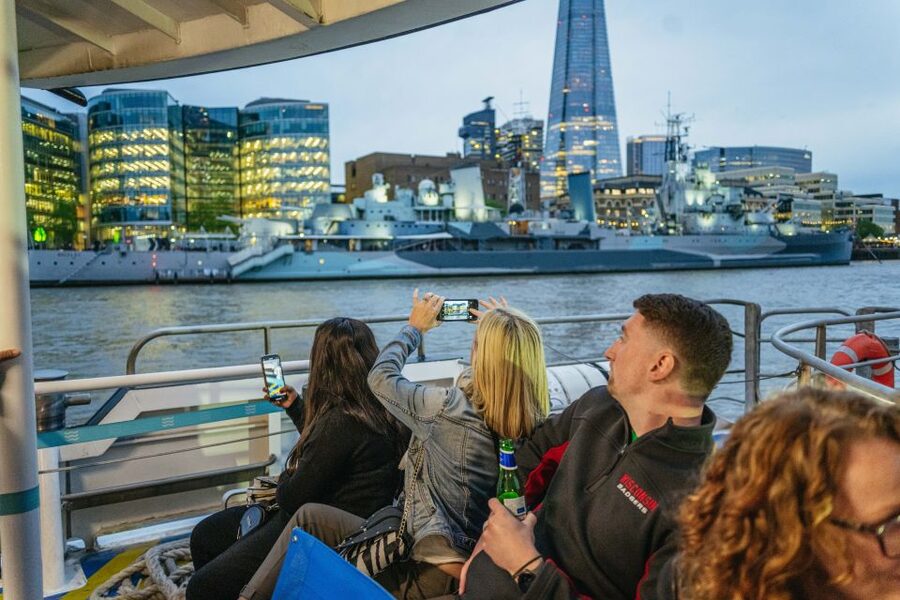 London: Ghost Walk and River Thames Boat Ride - Westminster, the Houses of Parliament, and the London Eye