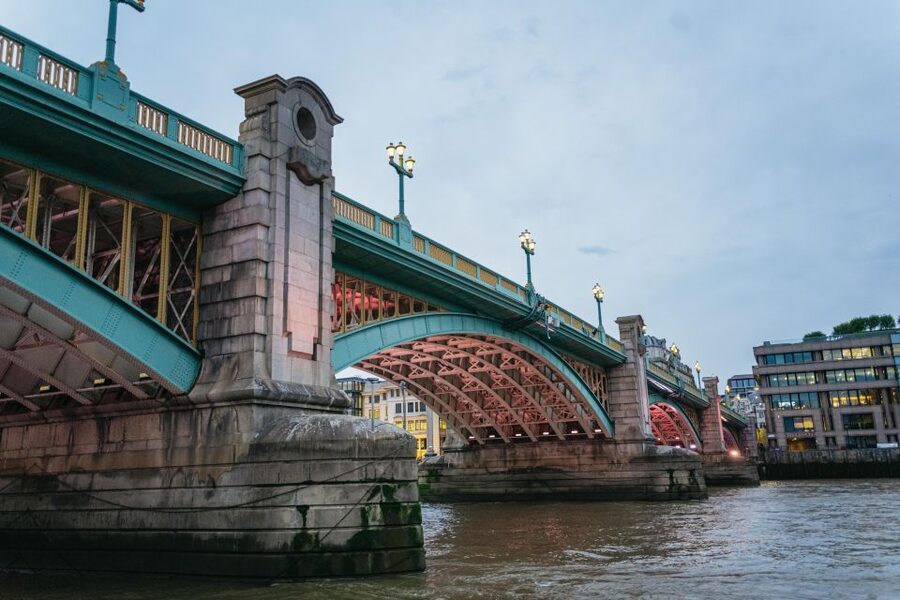London: Ghost Walk and River Thames Boat Ride - Who will enjoy this London ghost walk?