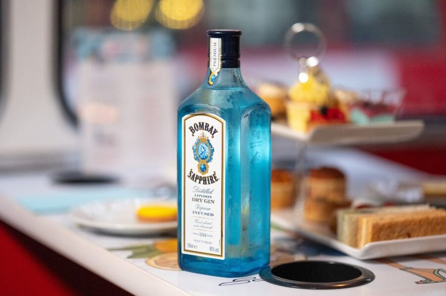 London: Gin and Afternoon Tea Bus Tour with Audio Guide - Key points to know before booking
