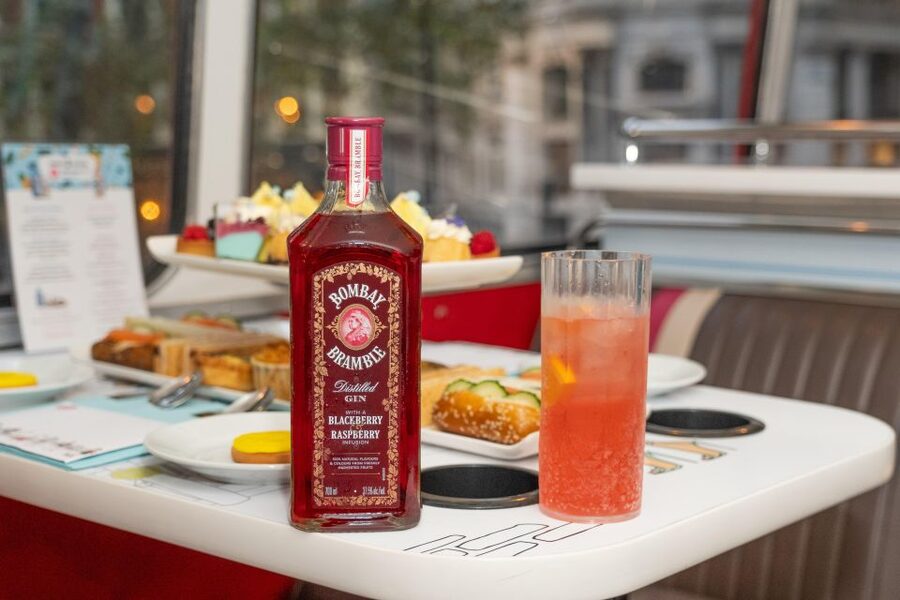 London: Gin and Afternoon Tea Bus Tour with Audio Guide - The audio guide and the pace of the ride