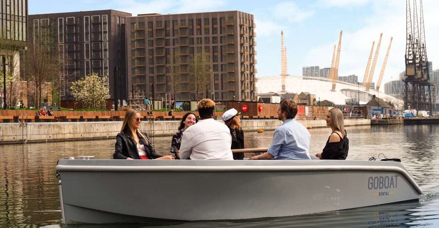 London: GoBoat Rental in Canary Wharf with London Docklands - Following the waterway toward Bellmouth Passage