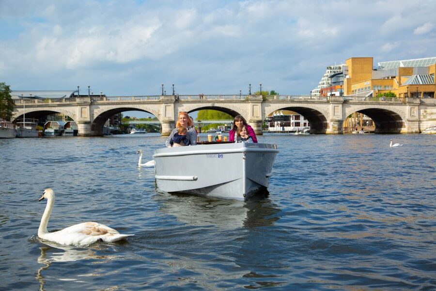 London: GoBoat Rental in Kingston upon Thames - Who will enjoy GoBoat Kingston most?