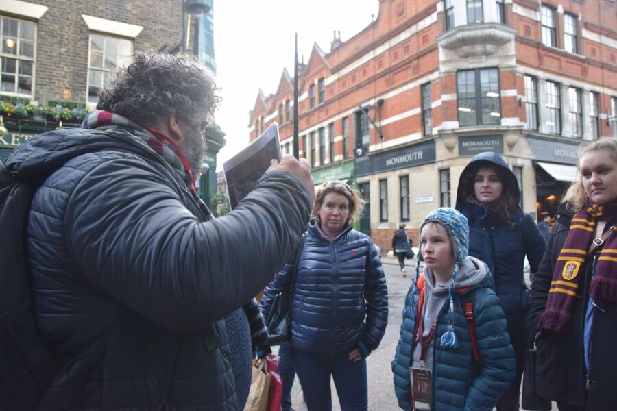 London: Guided Harry Potter Coach Tour of Locations - What the guide adds to the experience