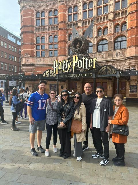 London: Guided Harry Potter Tour - Trafalgar Square and the world premieres