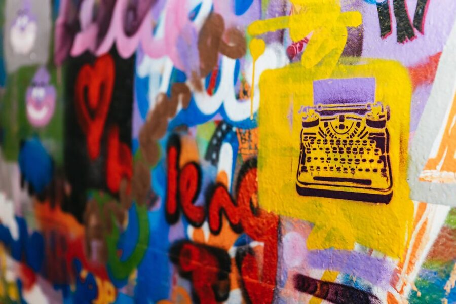 London: Half-Day Street Art Tour and Workshop - Starting under the White Goat at Spitalfields