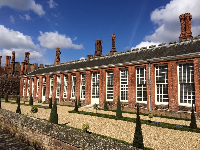 London: Hampton Court Private Guided Tour - The Tudor Kitchens, fire, and the scale of a royal banquet