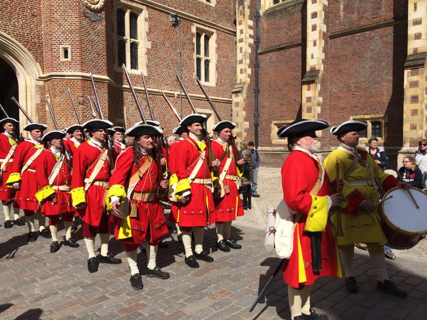 London: Hampton Court Private Guided Tour - Art by Rembrandt, Caravaggio, Holbein, Van Dyck, and Canaletto