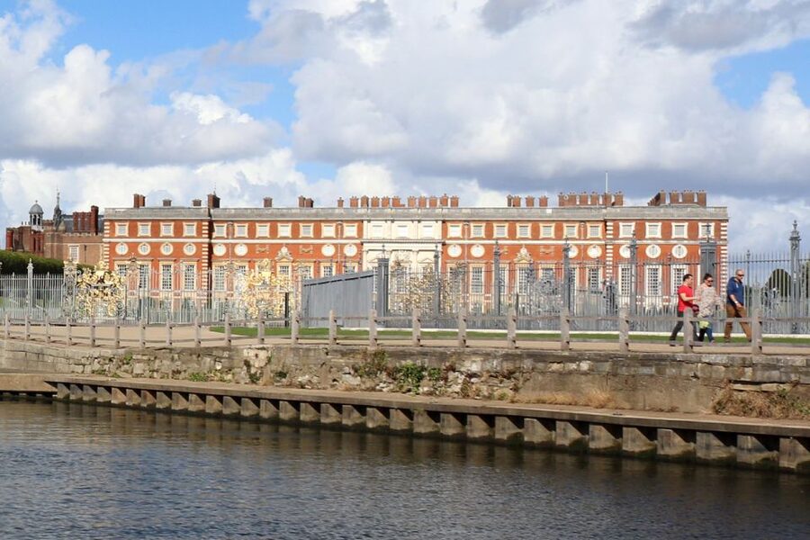 London: Hampton Court to Richmond River Thames Cruise - Hampton Court Palace and the start at Pier 3