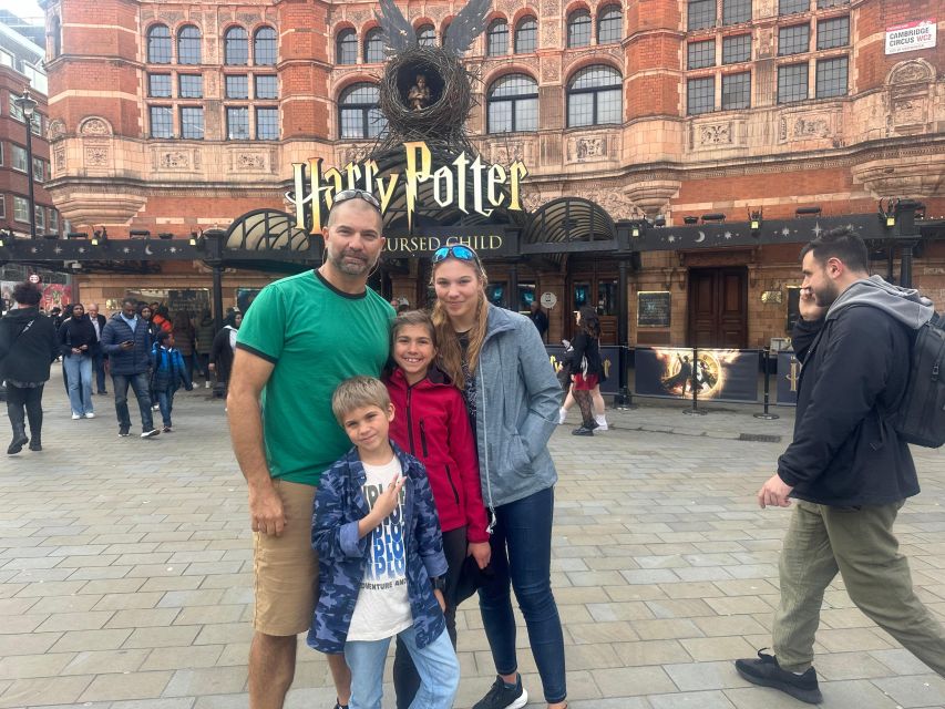 London: Harry Potter Black Cab Tour with Hotel Pick Up - From the Cambridge Theatre to Leadenhall Market