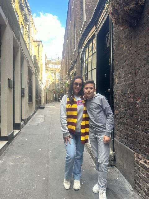 London: Harry Potter Black Cab Tour with Hotel Pick Up - Leicester Square, Chinatown, and the House of Spells