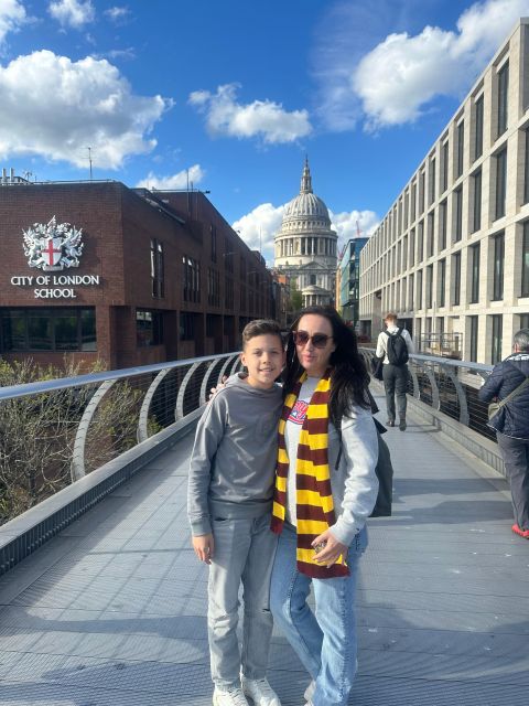 London: Harry Potter Black Cab Tour with Hotel Pick Up - What the guides add to the experience