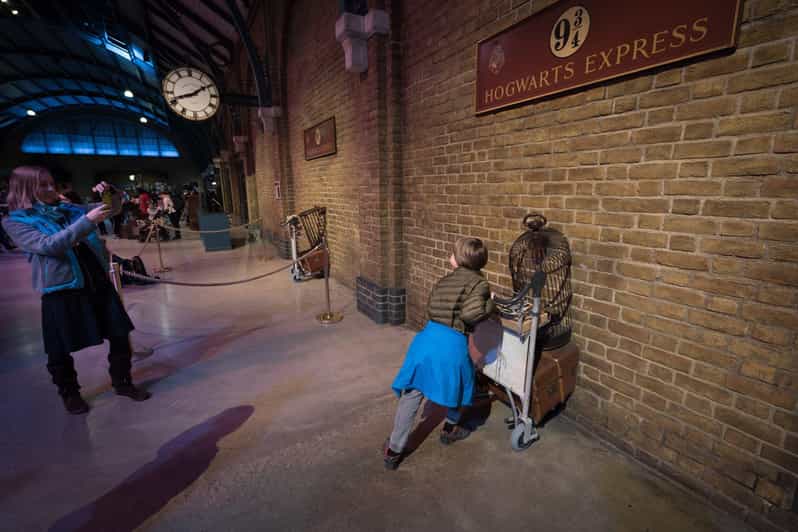 London: Harry Potter Inspirations and Locations Tour - Leicester Square and Westminster locations